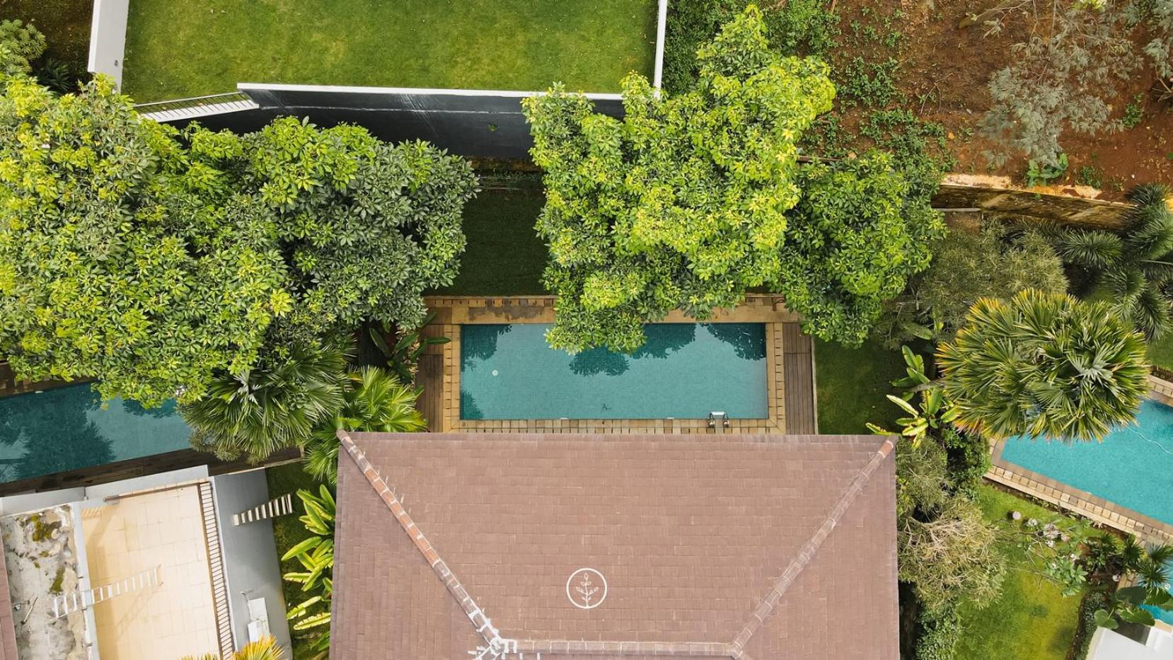 Oyama City View Villa 4 Bedrooms With A Private Swimming Pool Bandung Eksteriør bilde