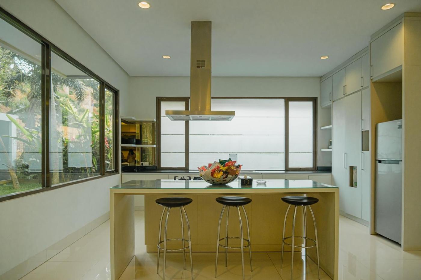 Oyama City View Villa 4 Bedrooms With A Private Swimming Pool Bandung Eksteriør bilde