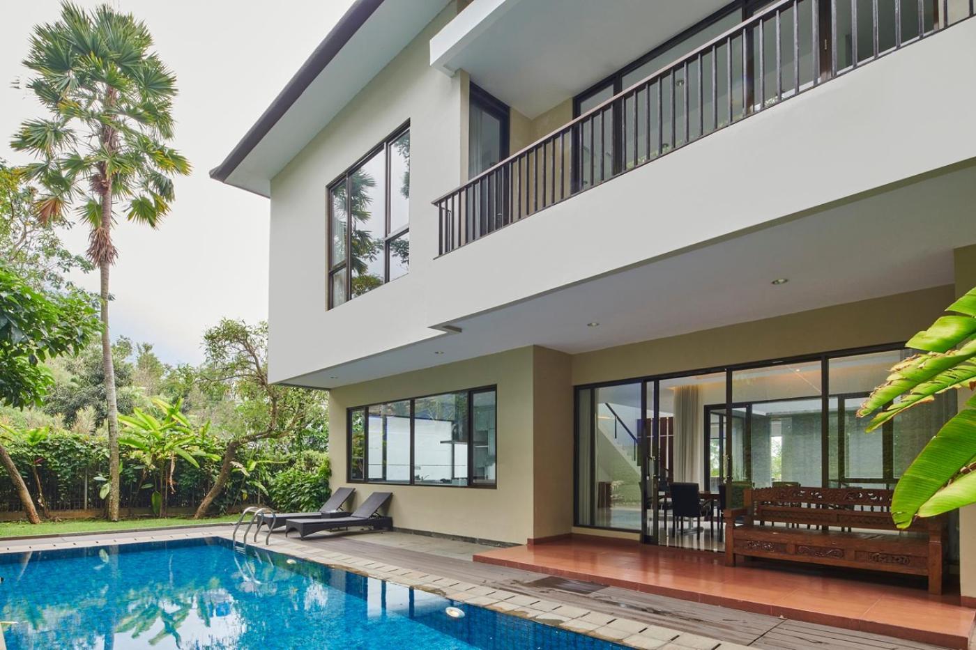 Oyama City View Villa 4 Bedrooms With A Private Swimming Pool Bandung Eksteriør bilde